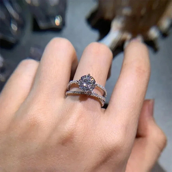 ▶Engagement CZ Clear Super Large Silver Plated Wedding Beautiful Ring, K993 - Picture 7 of 9